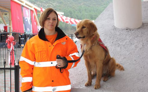  ARAMA KURTARMA EKİBİNİN YILDIZI RÜZGAR ve Veteriner Teknikeri Işık ŞEN